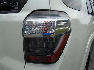 2018 Toyota 4Runner Limited   - Photo 12 - Groton, CT 06340