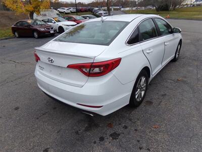 2017 Hyundai SONATA SE - Photo 7 - Groton, CT 06340
