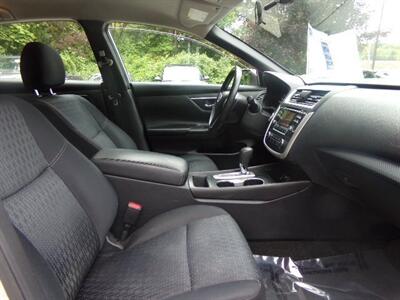 2016 Nissan Altima 2.5 S - Photo 11 - Uncasville, CT 06382