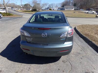 2013 Mazda Mazda3 i Touring   - Photo 6 - Manchester, CT 06040