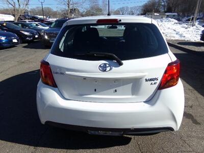 2016 Toyota Yaris 5-Door LE   - Photo 6 - Groton, CT 06340