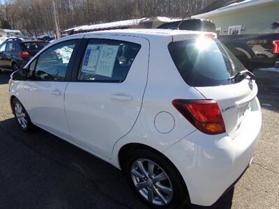 2016 Toyota Yaris 5-Door LE   - Photo 5 - Groton, CT 06340