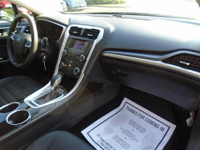 2013 Ford Fusion SE   - Photo 21 - Uncasville, CT 06382