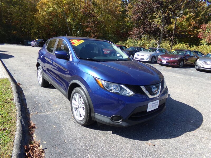2019 Nissan Rogue Sport S  