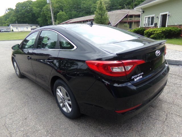 2016 Hyundai SONATA SE - Photo 5 - Groton, CT 06340