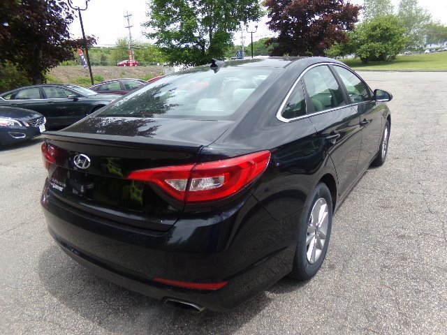 2016 Hyundai SONATA SE - Photo 7 - Groton, CT 06340