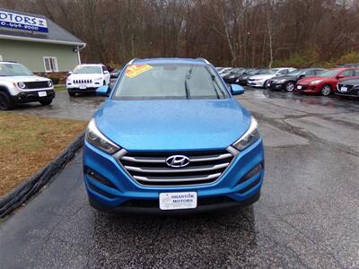 2017 Hyundai TUCSON SE Plus   - Photo 2 - Uncasville, CT 06382