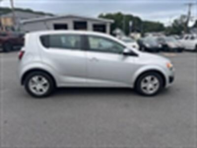 2014 Chevrolet Sonic LT Auto   - Photo 8 - Uncasville, CT 06382