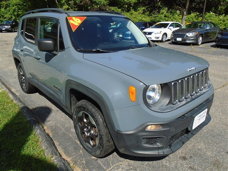 2016 Jeep Renegade Sport - Photo 1 - Uncasville, CT 06382