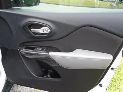 2014 Jeep Cherokee Latitude   - Photo 20 - Groton, CT 06340