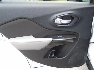 2014 Jeep Cherokee Latitude   - Photo 18 - Groton, CT 06340
