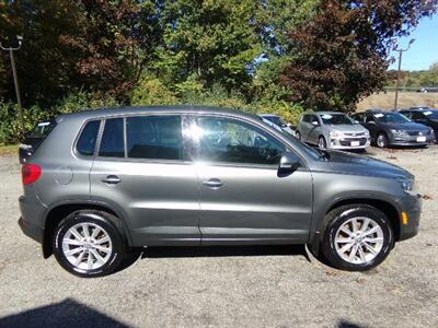 2014 Volkswagen Tiguan SE 4Motion   - Photo 8 - Uncasville, CT 06382