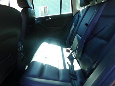2014 Volkswagen Tiguan SE 4Motion   - Photo 12 - Uncasville, CT 06382