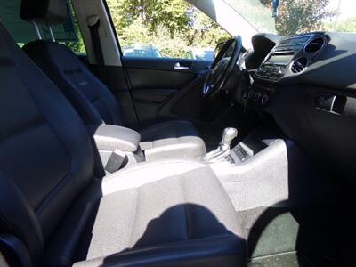 2014 Volkswagen Tiguan SE 4Motion   - Photo 11 - Uncasville, CT 06382
