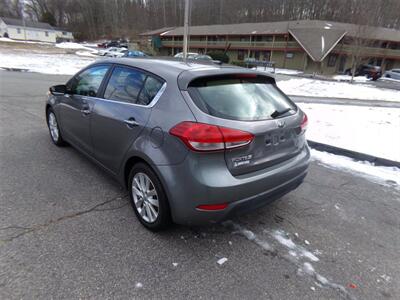 2015 Kia Forte5 EX   - Photo 5 - Groton, CT 06340