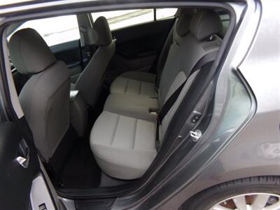 2015 Kia Forte5 EX   - Photo 11 - Groton, CT 06340