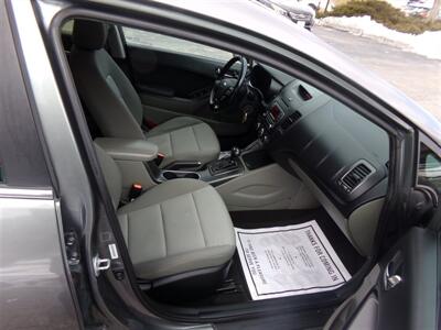 2015 Kia Forte5 EX   - Photo 13 - Groton, CT 06340