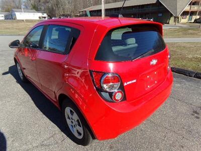 2015 Chevrolet Sonic LS Auto   - Photo 5 - Uncasville, CT 06382