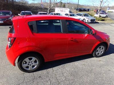 2015 Chevrolet Sonic LS Auto   - Photo 8 - Uncasville, CT 06382