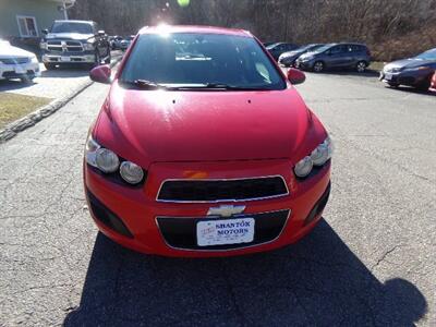2015 Chevrolet Sonic LS Auto   - Photo 2 - Uncasville, CT 06382