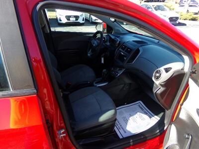2015 Chevrolet Sonic LS Auto   - Photo 12 - Uncasville, CT 06382