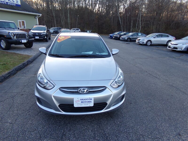 2016 Hyundai ACCENT SE  