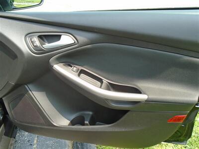 2018 Ford Focus Titanium   - Photo 20 - Uncasville, CT 06382