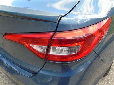 2015 Hyundai SONATA SE   - Photo 12 - Uncasville, CT 06382