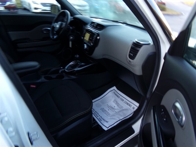 2016 Kia Soul EX Plus - Photo 13 - Groton, CT 06340