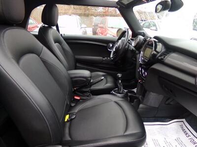2017 MINI Convertible Cooper   - Photo 15 - Uncasville, CT 06382
