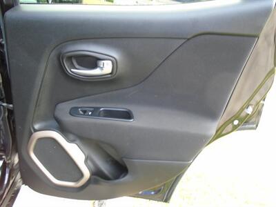 2015 Jeep Renegade Latitude   - Photo 19 - Groton, CT 06340