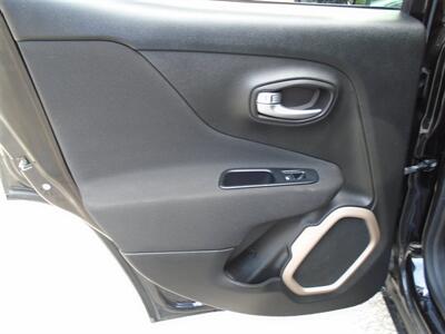 2015 Jeep Renegade Latitude   - Photo 18 - Groton, CT 06340