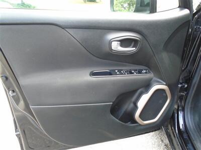 2015 Jeep Renegade Latitude   - Photo 17 - Groton, CT 06340