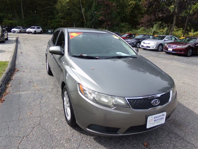 2011 Kia Forte5 EX  