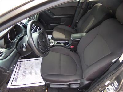 2011 Kia Forte5 EX   - Photo 10 - Uncasville, CT 06382