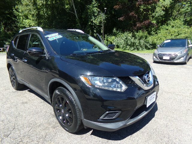 2016 Nissan Rogue SV   - Photo 1 - Uncasville, CT 06382