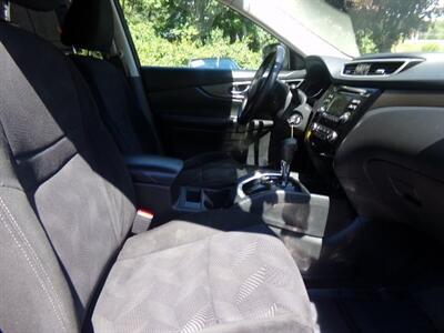 2016 Nissan Rogue SV - Photo 11 - Uncasville, CT 06382