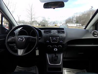 2014 Mazda Mazda5 Touring   - Photo 15 - Uncasville, CT 06382