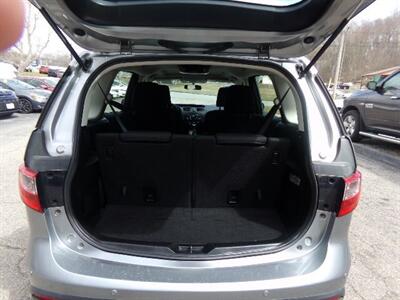 2014 Mazda Mazda5 Touring   - Photo 9 - Uncasville, CT 06382