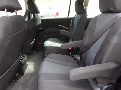 2014 Mazda Mazda5 Touring   - Photo 13 - Uncasville, CT 06382
