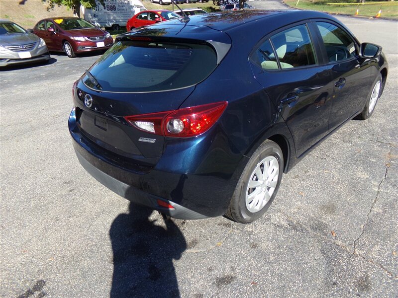 2015 Mazda Mazda3 i Sport   - Photo 7 - Groton, CT 06340