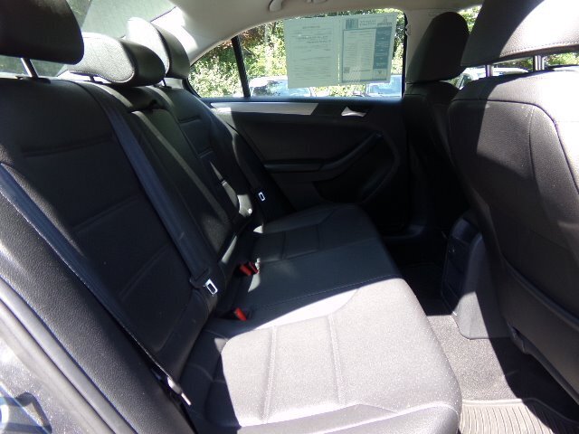 2017 Volkswagen Jetta 1.4T SE - Photo 10 - Groton, CT 06340