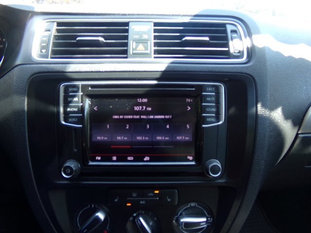2017 Volkswagen Jetta 1.4T SE - Photo 15 - Groton, CT 06340