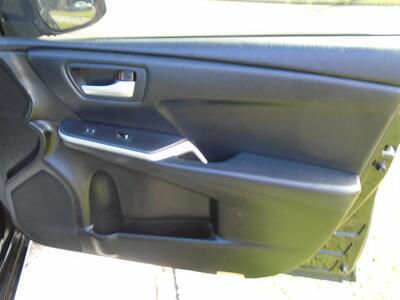 2015 Toyota Camry SE   - Photo 20 - Groton, CT 06340