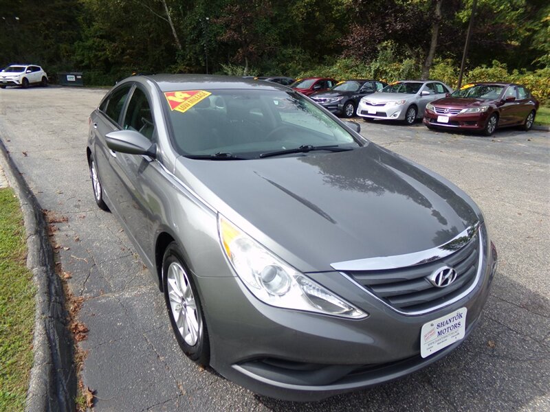 2014 Hyundai SONATA GLS  
