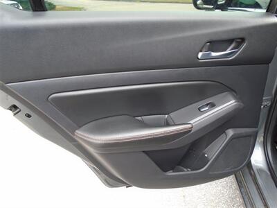 2019 Nissan Altima 2.5 SR   - Photo 18 - Uncasville, CT 06382