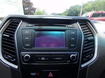 2018 Hyundai SANTA FE Sport 2.4L - Photo 16 - Uncasville, CT 06382