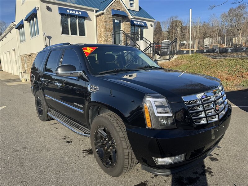 2014 Cadillac Escalade Luxury  