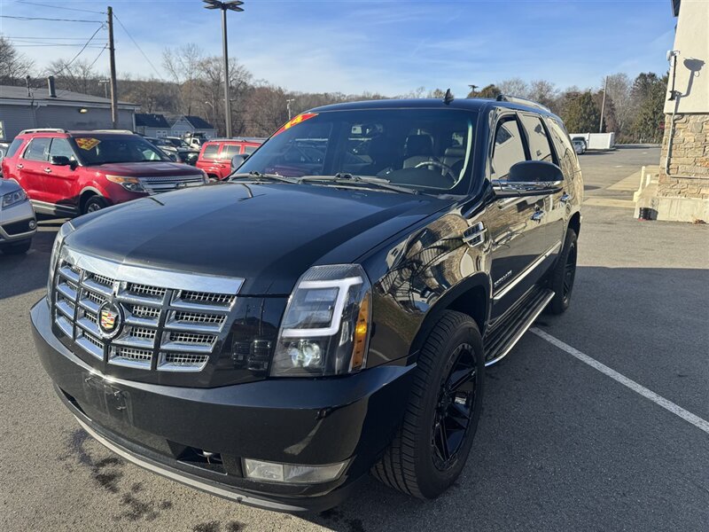 2014 Cadillac Escalade Luxury  