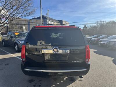 2014 Cadillac Escalade Luxury - Photo 5 - Uncasville, CT 06382